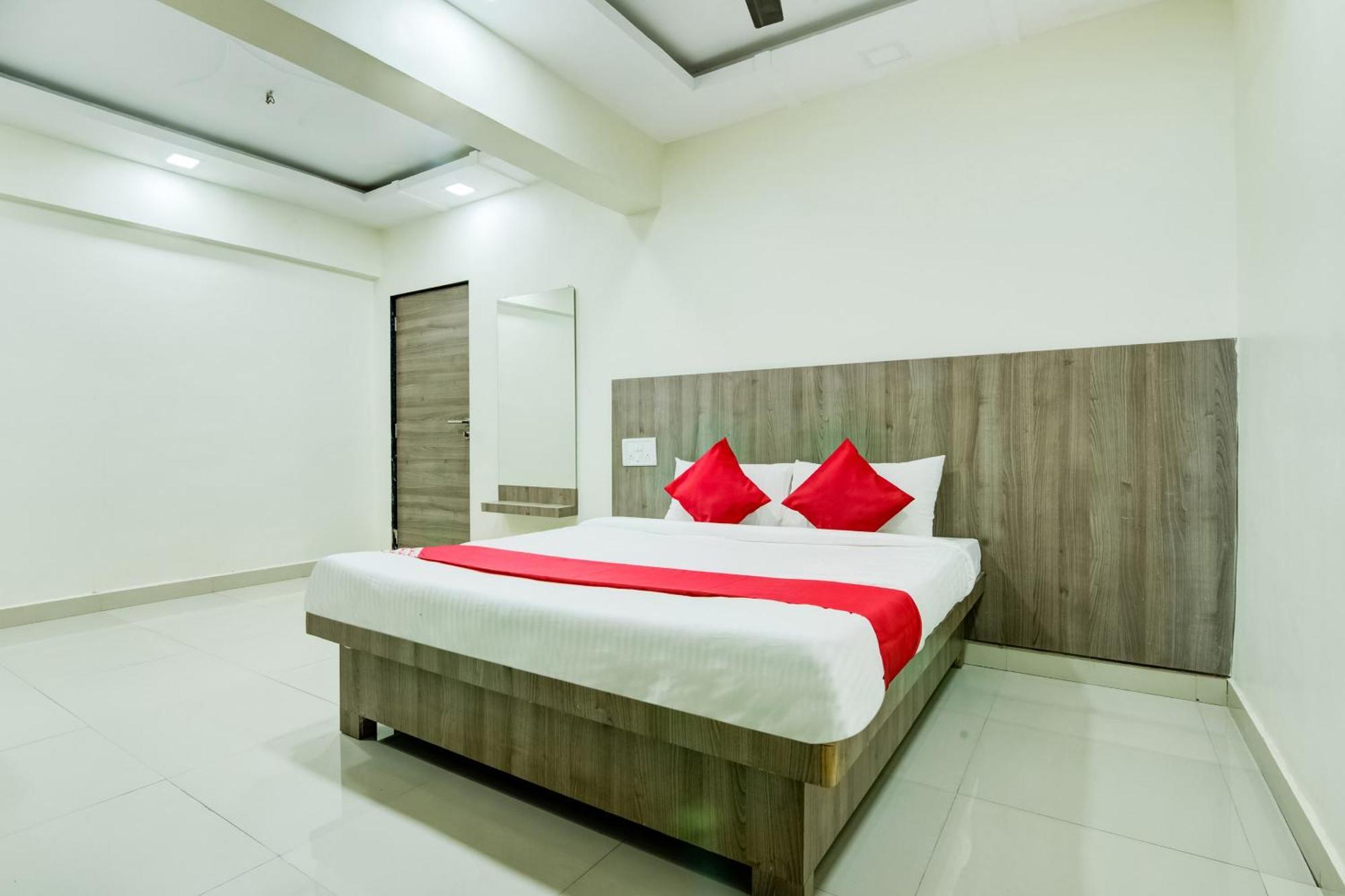 Hotel O Kunal Palace Navi Mumbai Extérieur photo